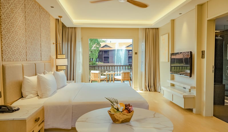 asia-holidays-malaysia-langkawi/pelangi-beach-resort-spa-langkawi-lakefront-room-bedroom